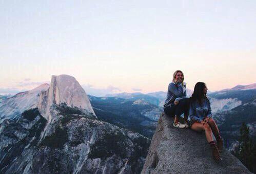 Herkesin muhakkak dünyayı seyahat etmek isteyeceği bir arkadaşı vardır ✈️🌏