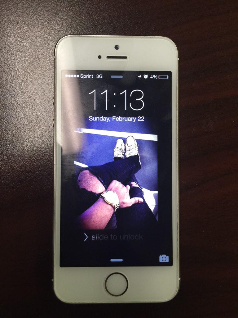 Bougie_Bobbie's tweet image. 💲💲💲💲💲 Selling My #Sprint #IPhone5S #16GIG Hit Me Up! 💲💲💲💲💲💲