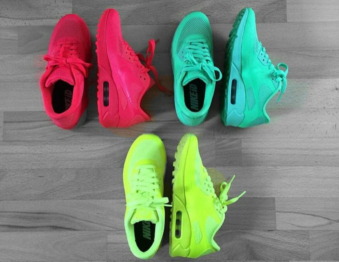 AirMaxSolo's tweet photo. RT SI QUIERES ALGUNA DE ESTAS AIR MAX 90 PARA TI. http://t.co/OKfmGthvQN