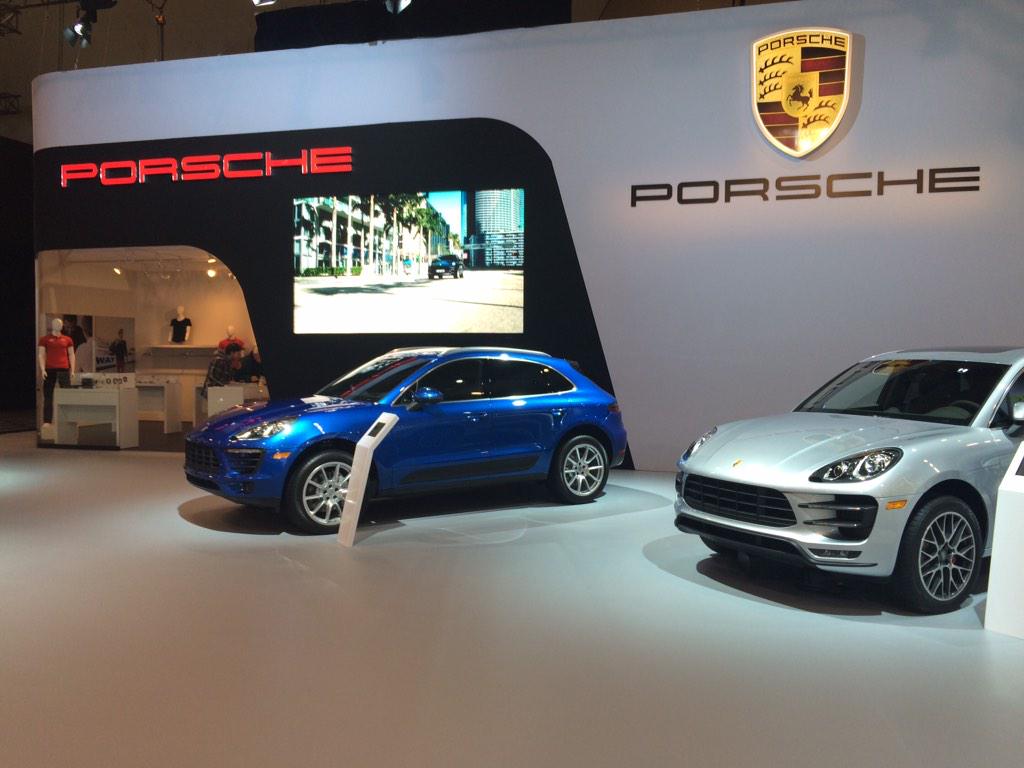 PorscheOakville's tweet image. This Porsche booth at #CIAS2015 is very well done! #porsche