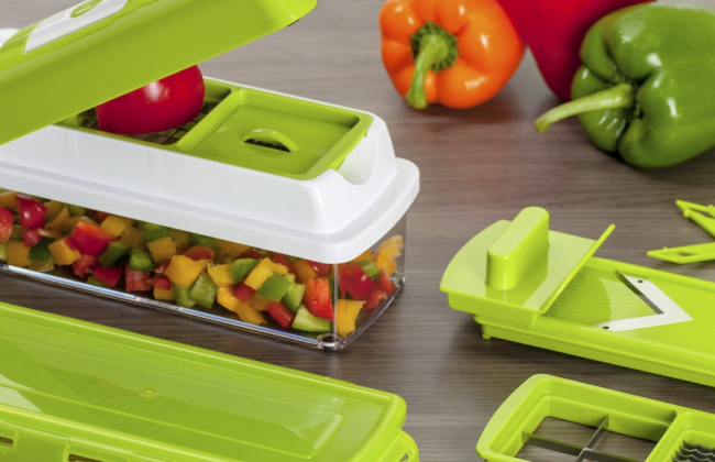 Annascharms's tweet image. Wat een troep #TelSell @TelSell voor gebruik afwassen #NIETvaatwasbestendig dus bak vervormd. #1xsnijden2messeneruit