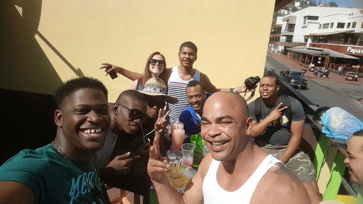 StrongYute's tweet photo. Oh Shippp........... Having the time of my life with some GREAT peeps. Oh Shipp................. http://t.co/PMKymwLe5H