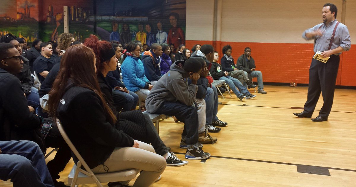 HenryFernandezJ's tweet photo. Wonderful @BenJealous spent 2 hours @LEAPforkids talking & signing REACH: 40 Black Men Speak #ReachTheBook #NHV http://t.co/iAaUEovSjD