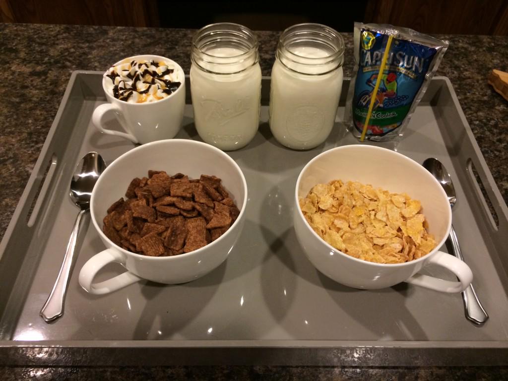 WDWSthrnBelle's tweet photo. Know how your man takes his cereal 👌💏 #WifeyTips #ButReally http://t.co/Qv5le8yeAx