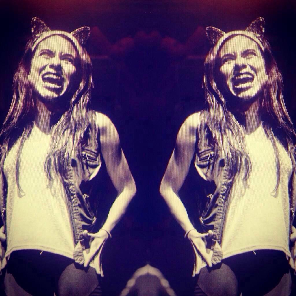 sofespfansmx's tweet image. Chicos! Atención! Se retomara MANZANAS este 10 de abril en el teatro Benito Juarez con @sofespinosac