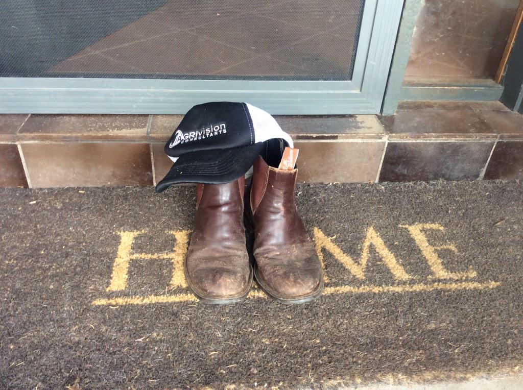 agrokate's tweet photo. #putyourbootsout
RIP Jaron Bennett http://t.co/hd43ZVCSmP