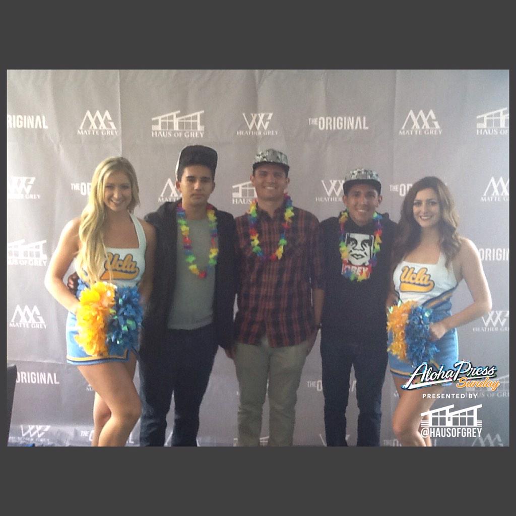 SofaKingErick's tweet photo. #TheORIGINAL @HausOfGrey #AlohaPress party @NTrustOpen Follow their brands @WhosMatteGrey @WhosHeatherGrey http://t.co/POCzQP8ar9