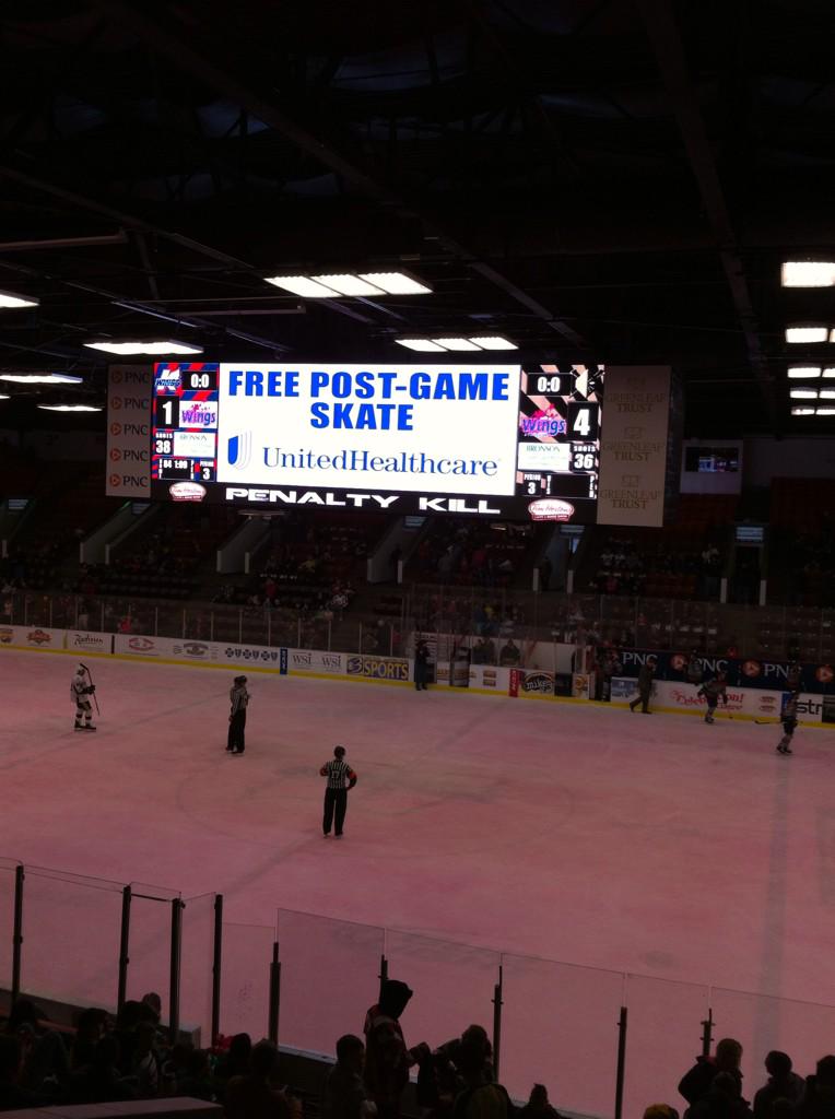 TrivCool14's tweet image. WE WIN!!! @WheelingNailers BLAST @KalamazooWings 4-1, for a HUGE ROAD WIN!! #2BigPoints