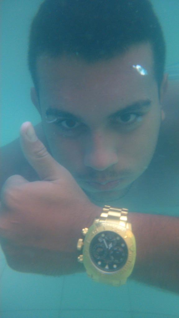 Rodrigos2manu's tweet photo. Deus é Fiel . http://t.co/tUCdwiACXa