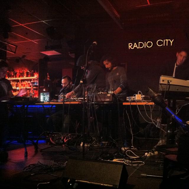 Isabel_Cervera_'s tweet photo. Great night at @Radiocityvalenc with the #MidiJam @Berkleevalencia http://t.co/QACtxxebfp
