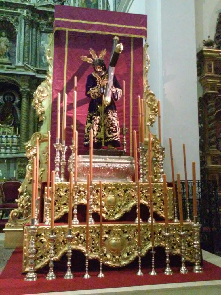 hblancos's tweet photo. La imagen de Ntro Padre Jesús Nazareno en el Altar Mayor de la Parroquia para su Quinario. Comienza mañana a las 20 h http://t.co/ocUVWUCNbe