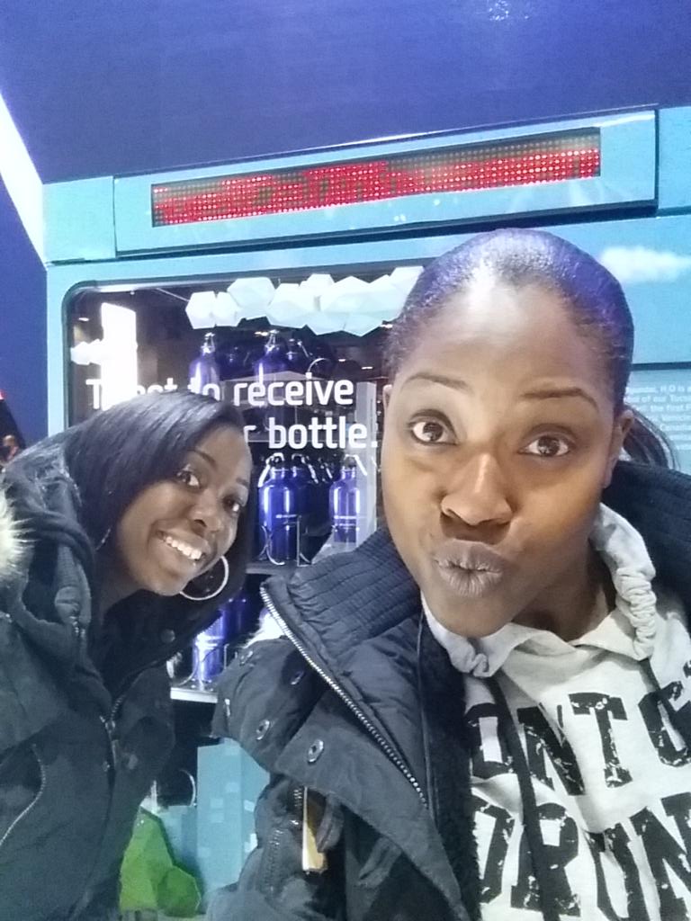 toor3al4u's tweet photo. I'm at the #CIAS2015 and I just joined the @HyundaiCanada #FuelCellMovement #TucsonFuelCell #0026 http://t.co/SD4KvTvxwj