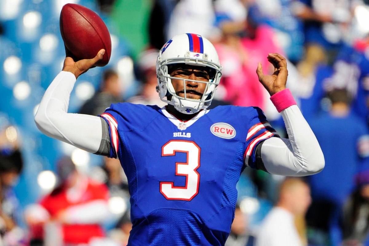 BuffaloBills's tweet photo. They call him the "QB guru." @georgewhitfield gives his optimistic take on @EJManuel3: http://t.co/TEQc5DDIbP http://t.co/4hKp4x5UOm