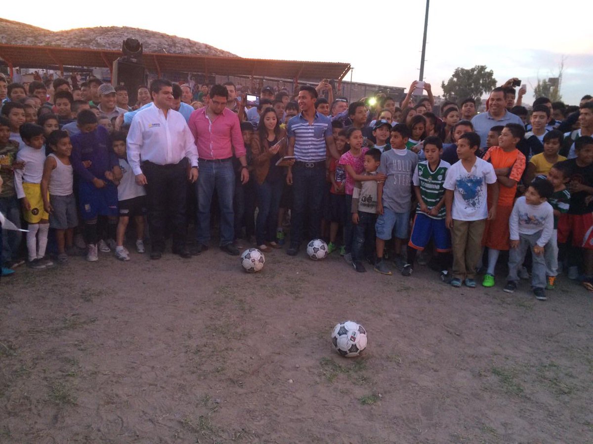 ClubSantosEn's tweet photo. Santos inaugurated a new Academy for young players in #LaCompresora on Thursday. READ MORE: http://t.co/BtqoywOB0G http://t.co/eeuKBEI5Ot
