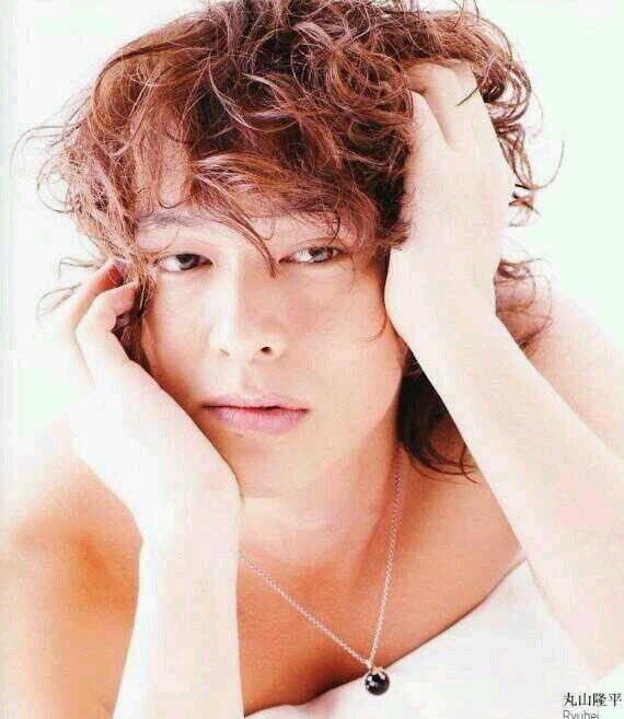 YkyMiso_129's tweet photo. 懐かしいなー。
カメラロール楽しい。深夜にお兄さん一人できゃっきゃっしてます。平和平和、ええことや。！な！ http://t.co/NwCvIuz6w1