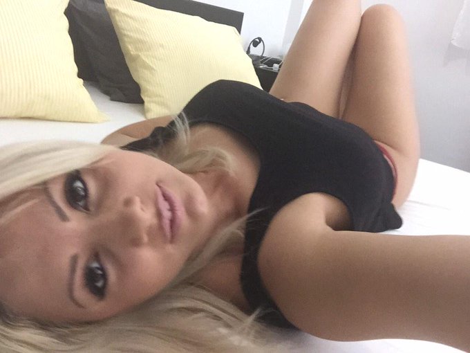 Visit me i'm online on http://t.co/xaat2Mjcli #heavenlyanna 💋 http://t.co/VEQ5oYLRyx<a href="/tag/heavenlyanna"class="tags"><span>#heavenlyanna</span></a>