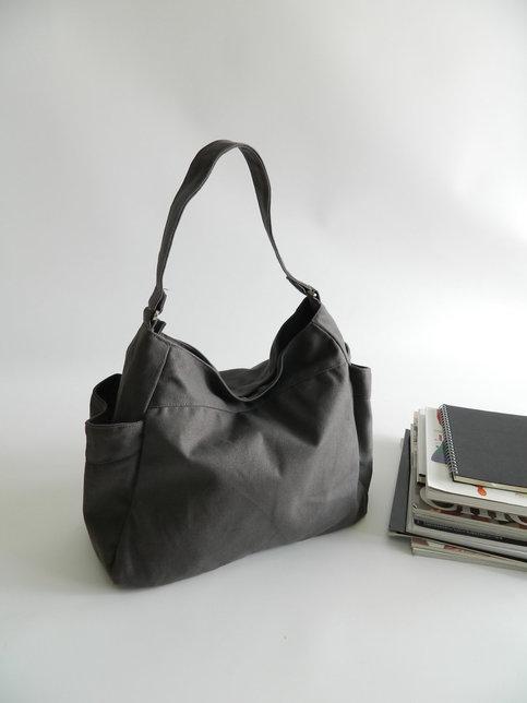 Jessies_Studio's tweet photo. SALE 30% off + Free shipping - Renee in GRAY // To http://t.co/oH4C6YzRjw  #Handmade #Forsale http://t.co/r9Gz8lWxMp