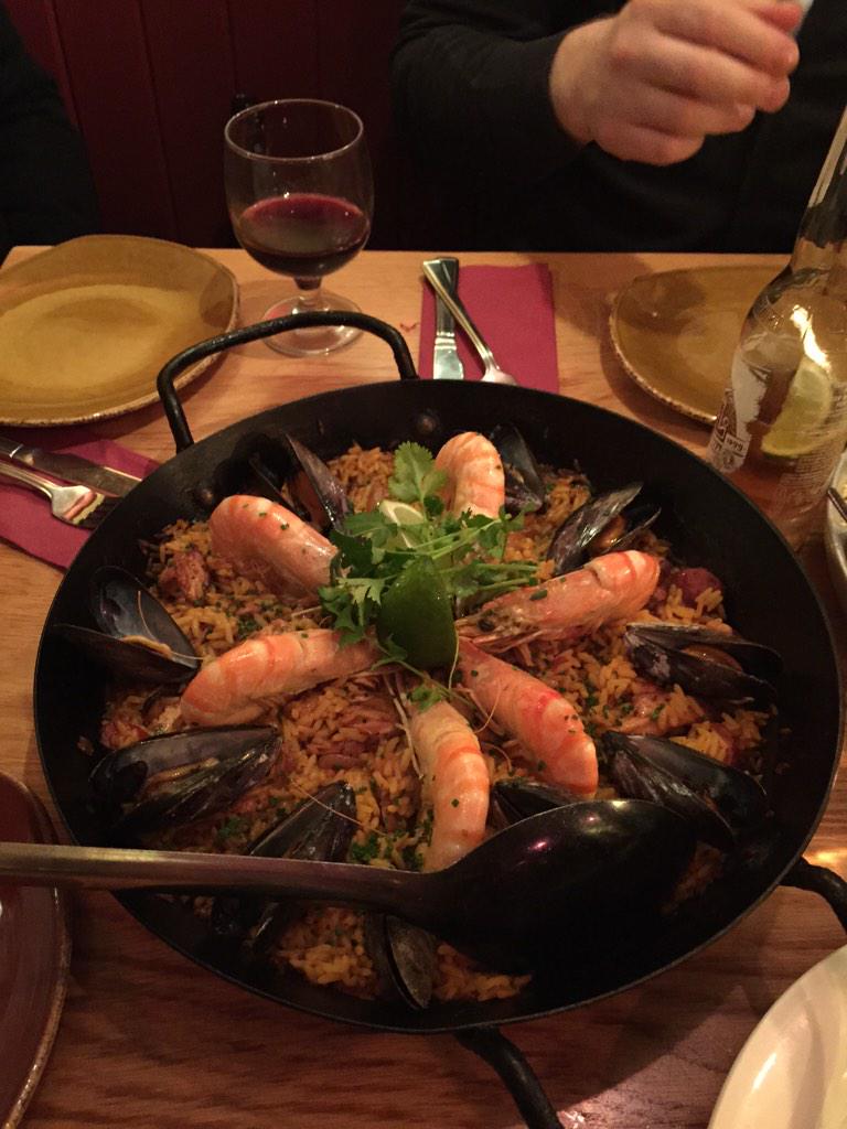 <a href="/Cafe_dez/">Cafe des Amis</a> for dinner. #Paella #win