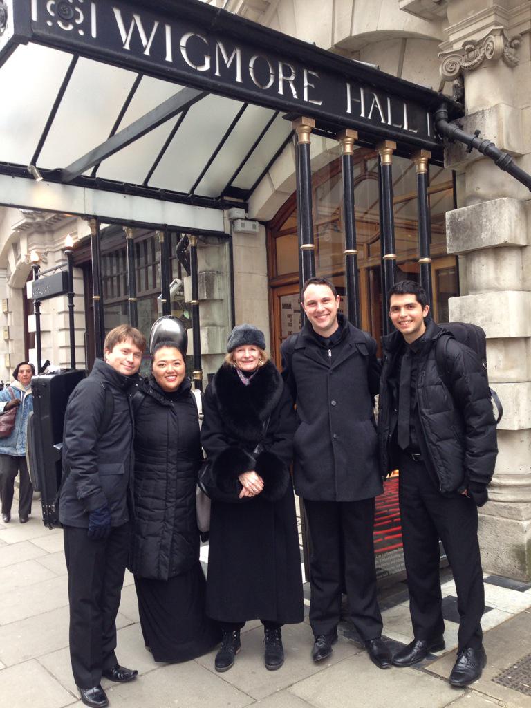 CalidoreSQ's tweet image. Pics from our @wigmore_hall concert this morning! #illustriousgreenroom #acoustics #londonmusic