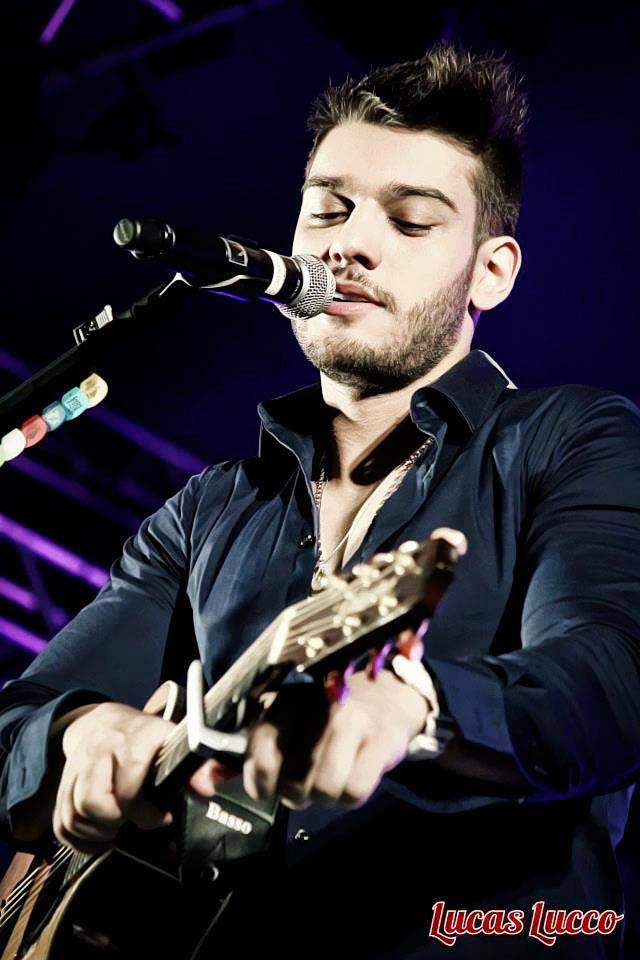 essencialucco's tweet photo. Dispensa legenda #VoteLucasLucco #KCA http://t.co/QEdxF733kS