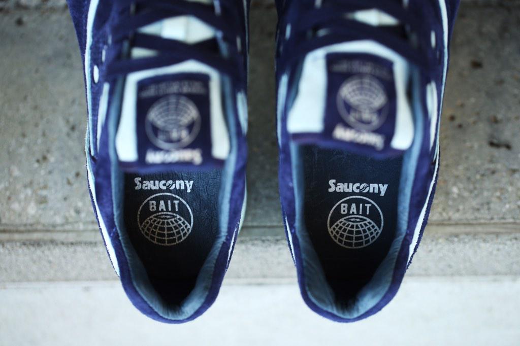 kingquench's tweet photo. "@BaitMeCom: The BAIT x Saucony Shadow 6000 CruelWorld 5 "New World Water" launches 2/28 for $150 USD. http://t.co/CrHfaYca2v"