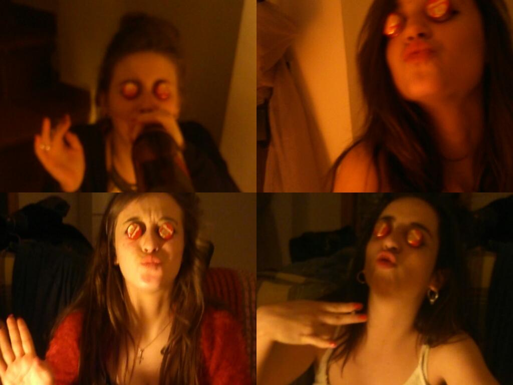 Ner17M's tweet photo. Finde ideal con 3 chicas muy atrevidas @paulaferfu @anddreea95 @EvaTetacho http://t.co/IsRoAFFbHR