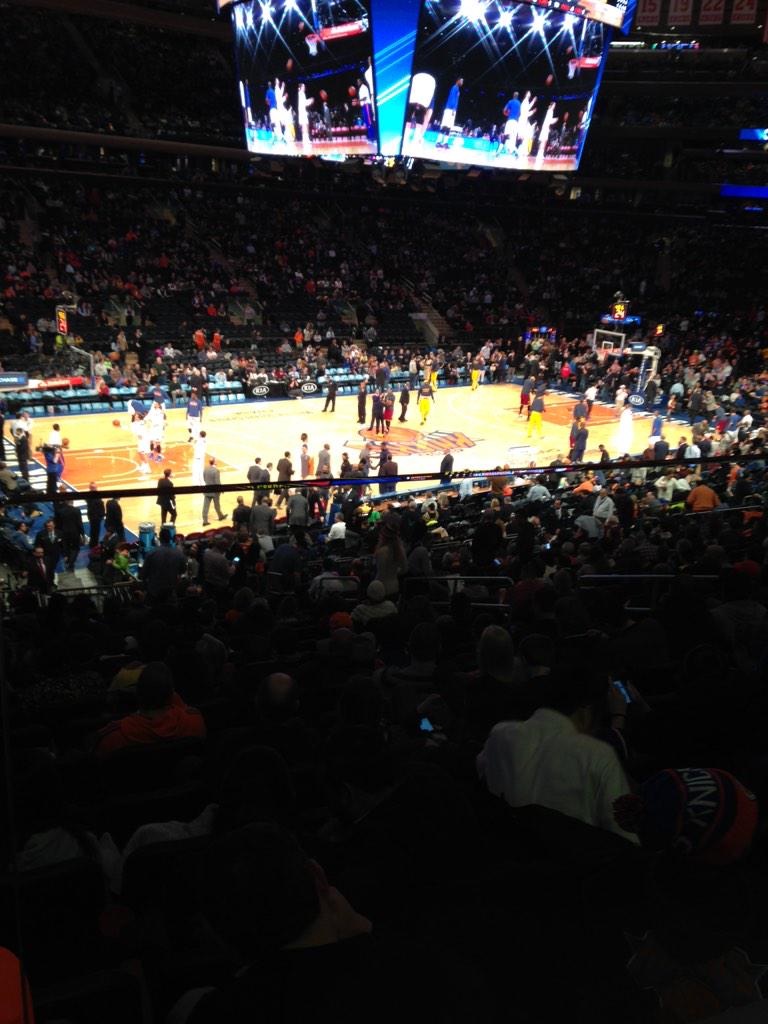 Evm79's tweet photo. @nyknicks @cavs game in New York!  happy anniversary to us :) http://t.co/nYDD1VIh7x