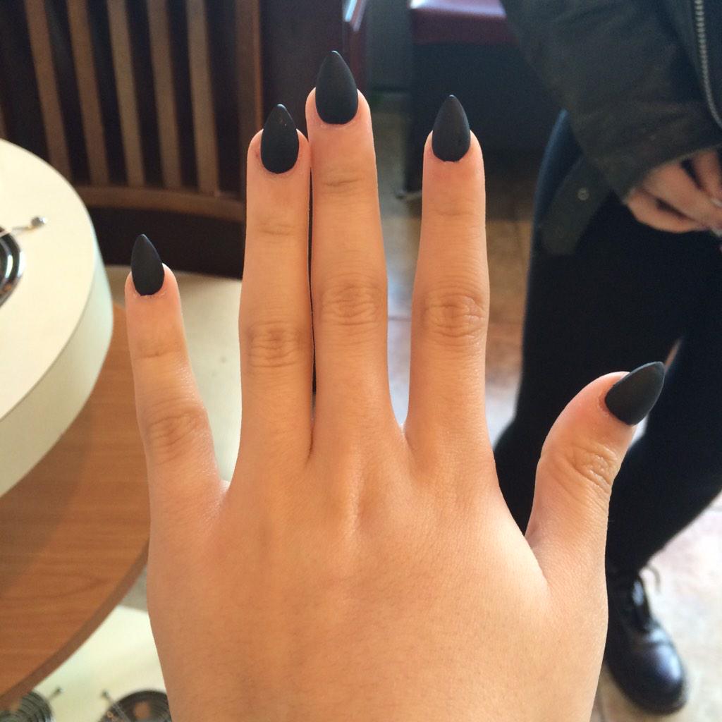 AriAffection's tweet image. I got matte black nails😛😛😛