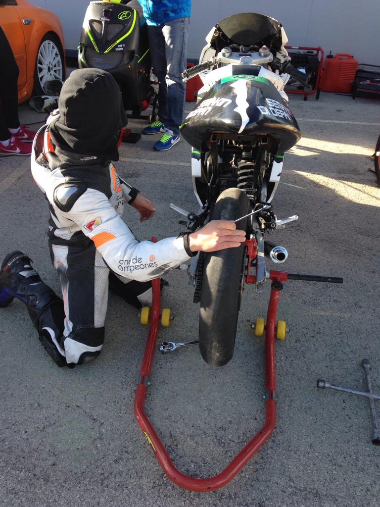 fentongp's tweet photo. #Jumilla #motogp http://t.co/4lOShZfAss