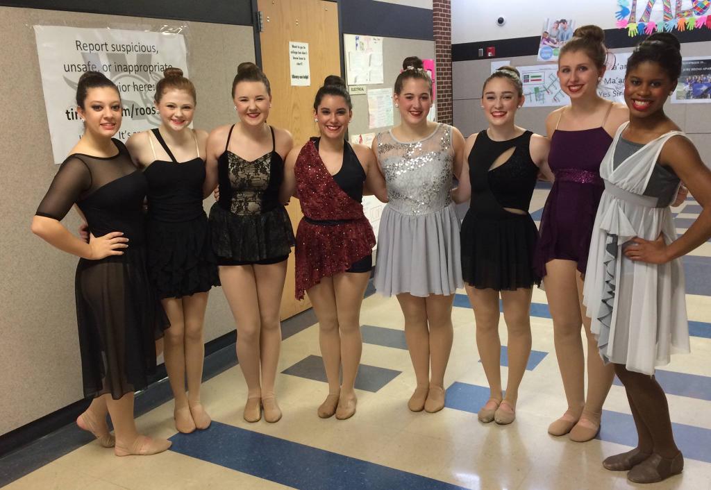 TheAshleyBlack's tweet photo. All of our hard work paid off... We're STATE GRAND CHAMPIONS!!!! #Danceline #Competition2015 http://t.co/61a7tg0Ybp