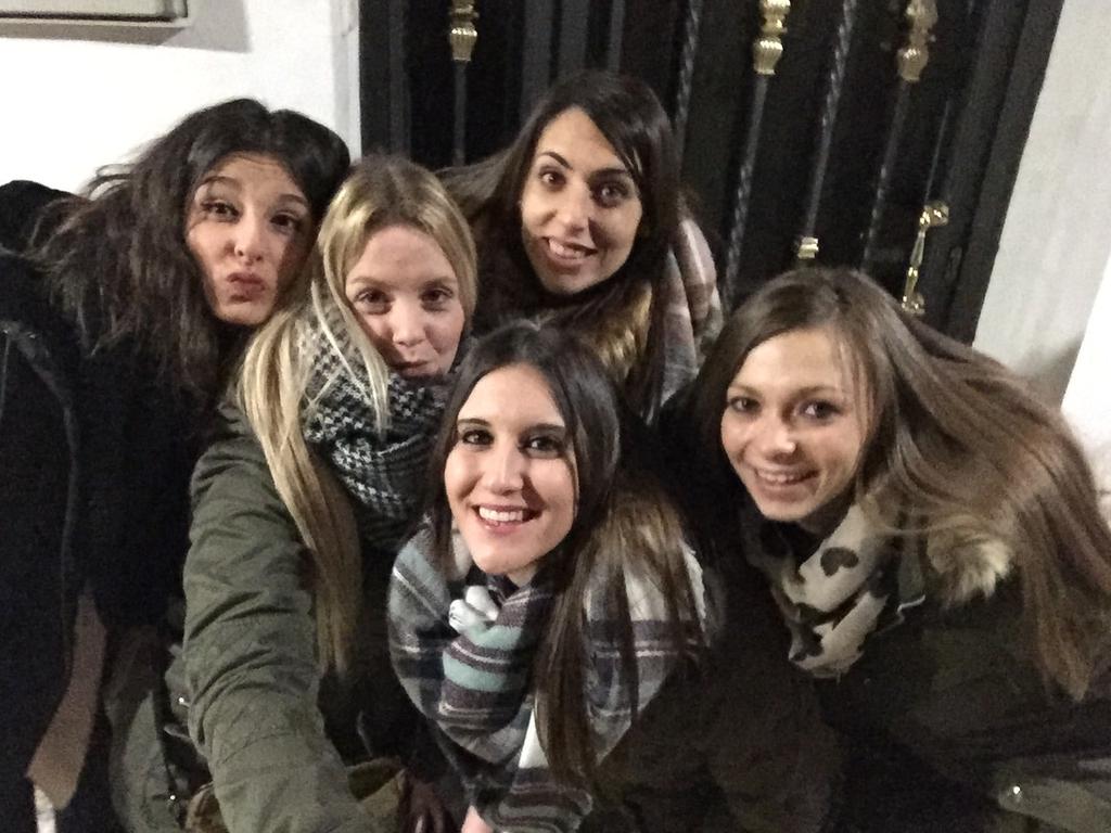 S12Jenny's tweet photo. “@Raquelms__: Gran sábado por Tendilla con mis peñalver@s!💙👌 http://t.co/0cVyf1HzZi”