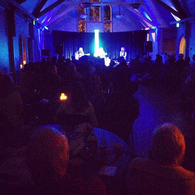 suemedog's tweet photo. Still blown away at our standing room only show in Montgomery, Alabama!  thank you! http://t.co/SlsFhxxYHk