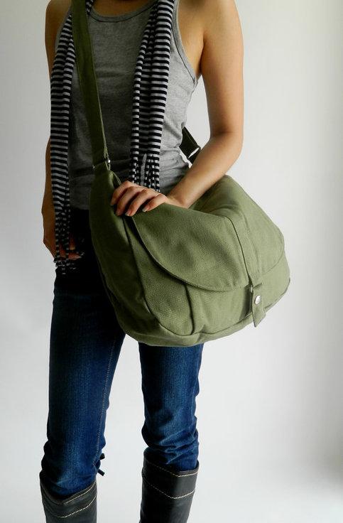 Jessies_Studio's tweet photo. SALE 30% off + Free shipping - Kylie in smoke gree http://t.co/Y1qHP7BbhJ  #Craftjunkies #handmadehourUSA http://t.co/2GBpkw2mhS