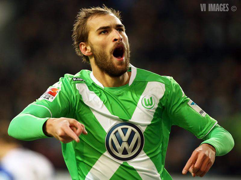 VI_nl's tweet photo. Bas Dost maakte 12 (!) goals in zijn laatste 7 officiële duels voor VfL Wolfsburg http://t.co/P9ULE7MMz6