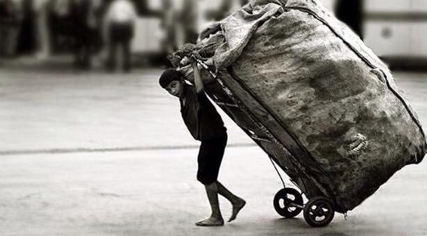 Doların, altının ve borsanın güne nasıl başladığının önemi yok
Bizi ilgilendiren
insanımızın güne nasıl başladığıdır.