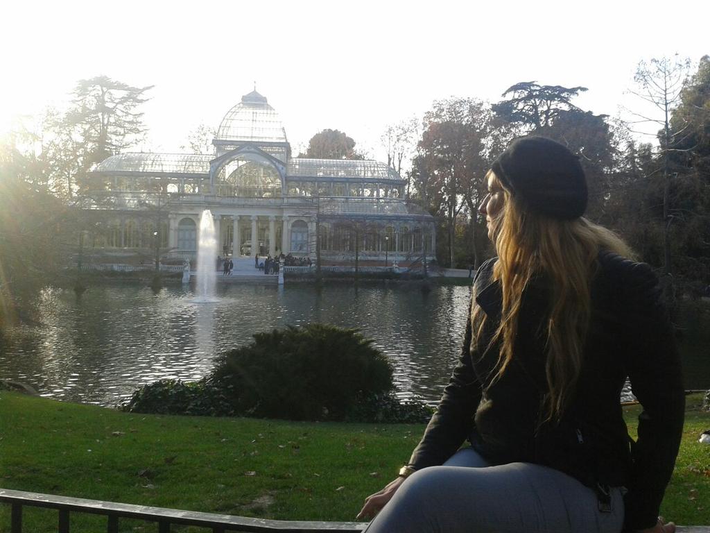 MartisRubia's tweet photo. No lo puedo echar mas de menos #Madrid #Retiro #love http://t.co/ObCNTn0nPP
