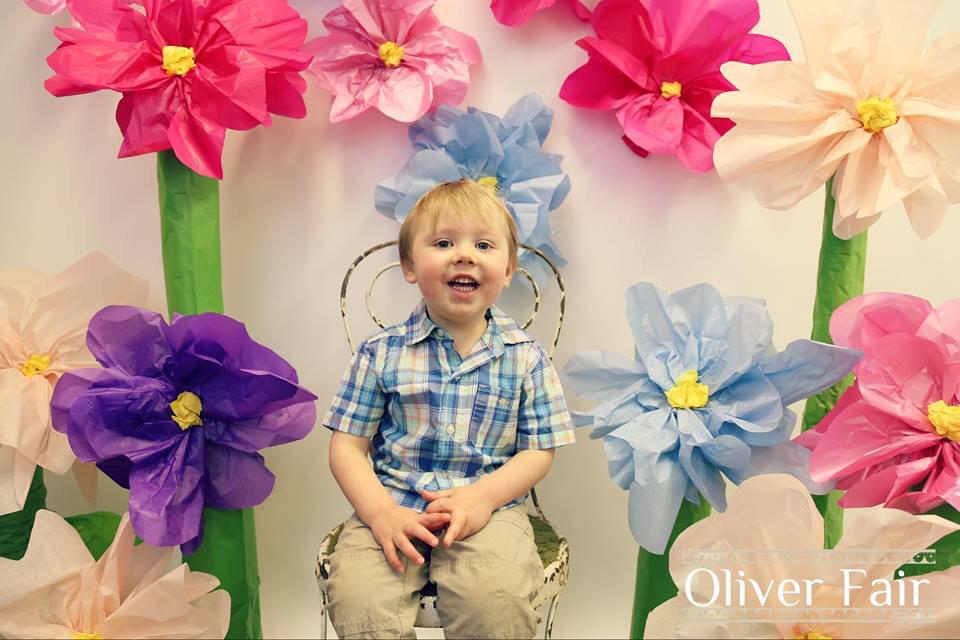 OliverFairDP's tweet photo. #mini #photography #spring #cutelittledude #booknow http://t.co/fNIhXfABZU