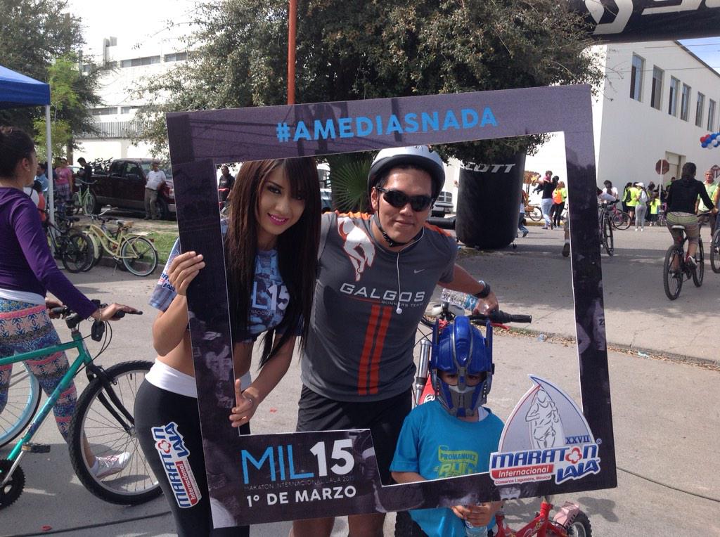 MaratonLala's tweet photo. No hay edad para apoyar a los corredores del Maratón LALA! #RodadaMaraton #Mil15 http://t.co/fe5eDVyDvX