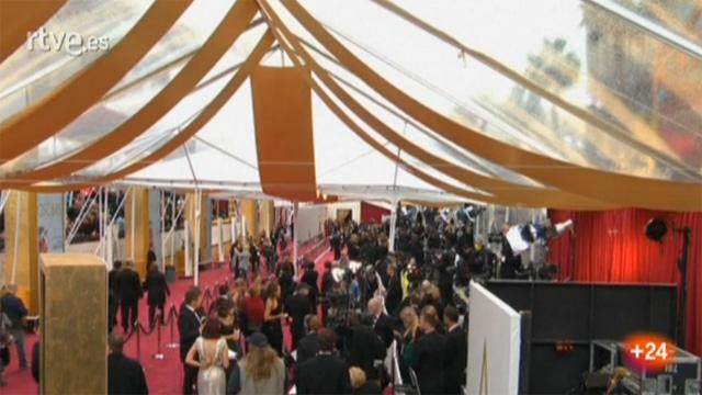 rtvenoticias's tweet photo. En #Más24 puedes seguir las llegadas a la gala de los Oscar http://t.co/yxDAHsmQRV

#OscarTVE http://t.co/YGr6SAvlMm