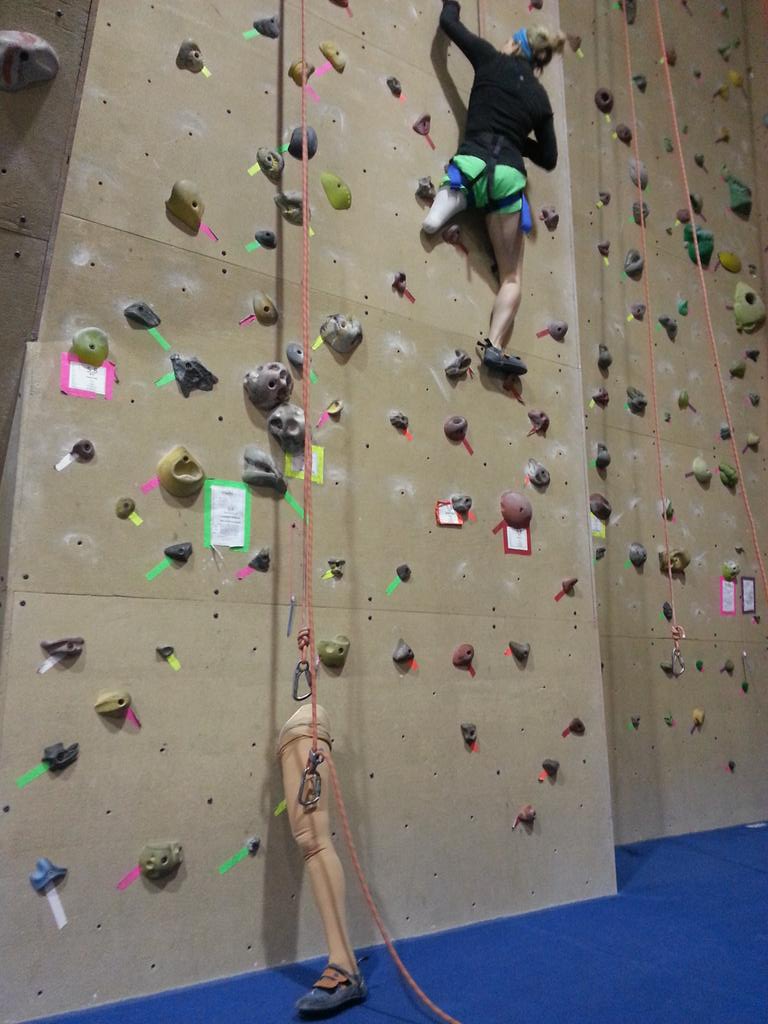 Goodthingslocal's tweet photo. #Goodthingslocal #bthechange #inspire nice mtg Krista today @LRclimbing http://t.co/nNlTOcDAG6