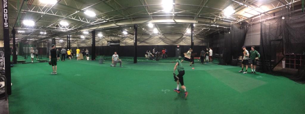 2SPsports's tweet photo. We've got @Groves_Baseball in the house putting in some work. #StrengthSpeedPower #Team2SP #BaseballIsBack http://t.co/GvEXz106SX