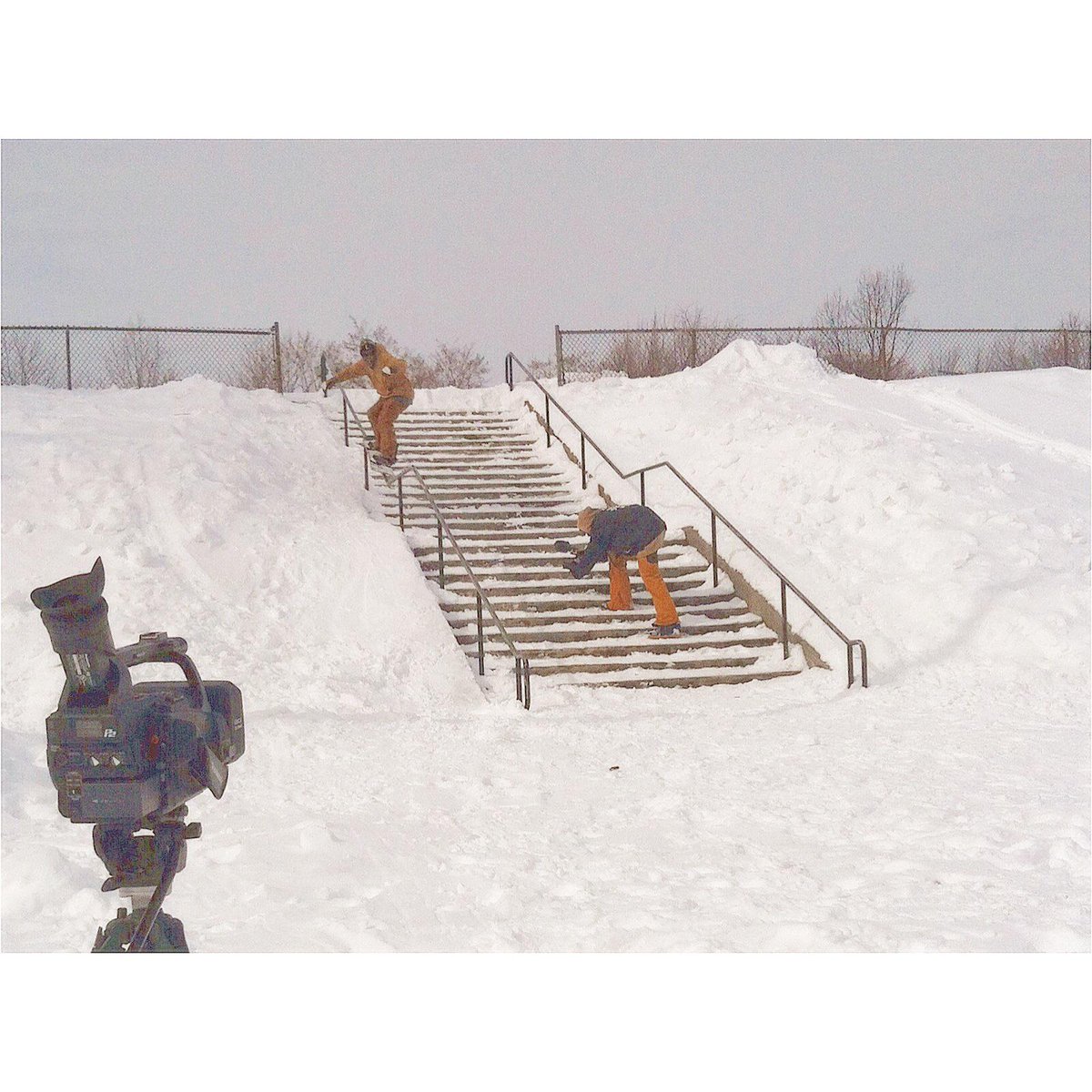 FluxBindings's tweet photo. Ian Sams #islost on the #EastCoast. Photo by @ScottyVine Boston 2015 #flux #fluxbindings #snowboard #snowboarding http://t.co/No7jVBP6eD