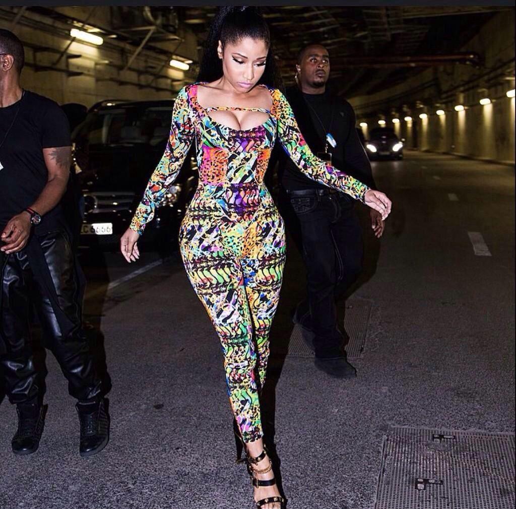 MarianMinajHoes's tweet photo. ♥ "@thapinkv: "@TwerkingMaraj: RT if you're proud of @NICKIMINAJ  the QUEEN OF HIP-HOP/RAP 💪👑. #VoteNickiMinaj #KCA http://t.co/ug0O3bjtTk""