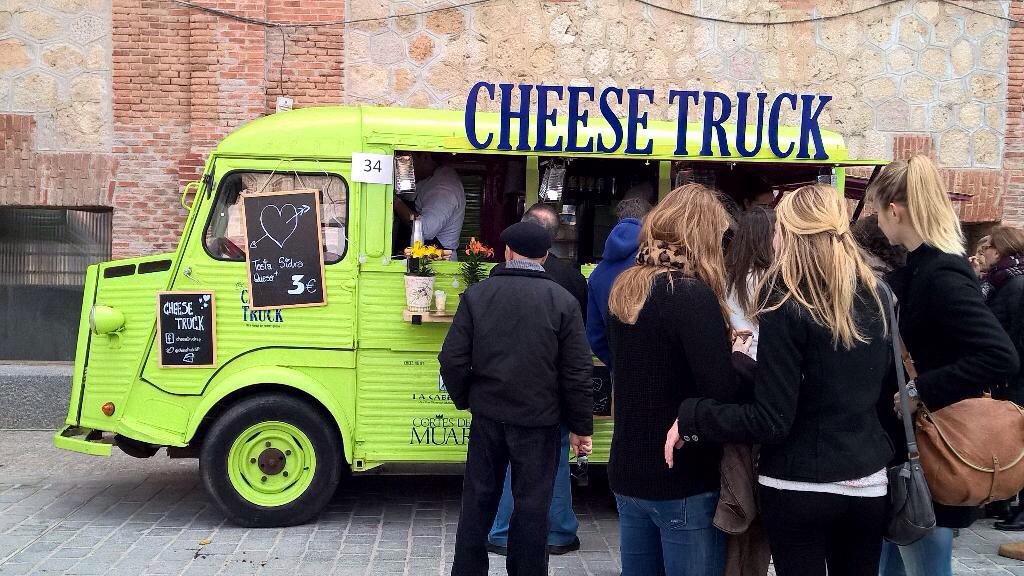 cheesetruckSP's tweet photo. @M_Productores.Equipazo  @LACABEZUELA #quesosconsabor #elrinconmassabroso @elperroverdehd @la_meattruck @Kitchen_154 http://t.co/fgEpFKnqNg