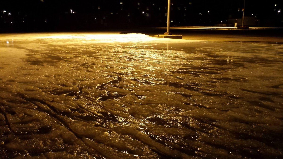 Sending positive thoughts home to our lovely ice-rink back in Denmark. #SlushIce #RoadToOlympics <a href="/SpeedskatingDEN/">Speedskating Denmark</a>