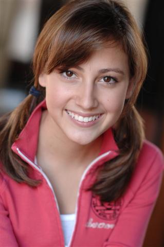 Happy birthday to Taylor Dooley who turns 21 today! 