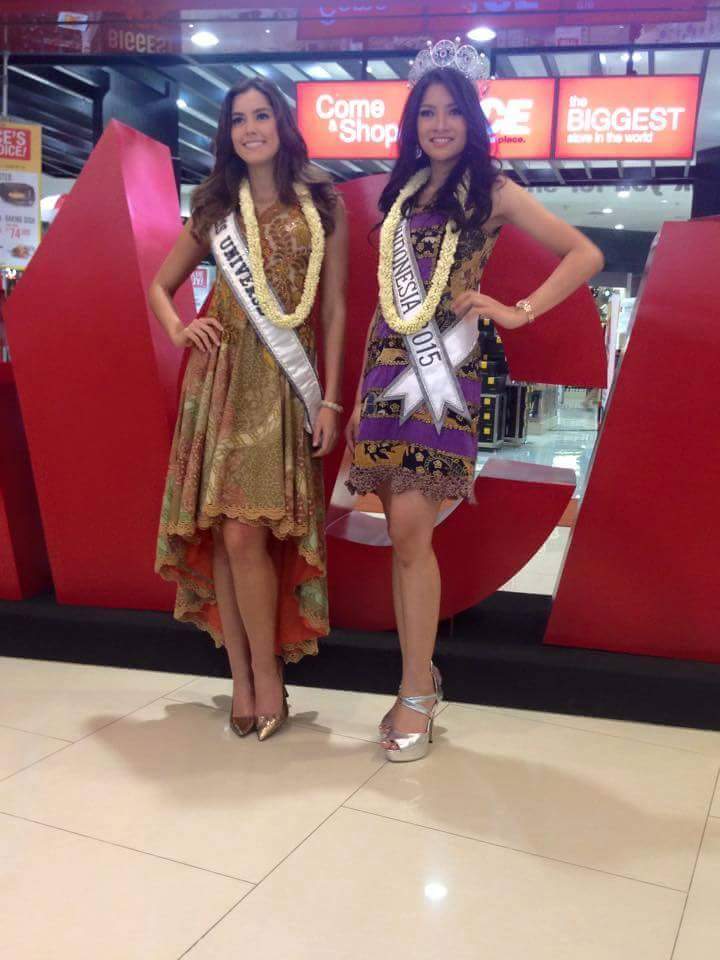 DPIdaMU's tweet photo. 2 Angels 
@MissUniverse @puterindonesia_ @PaulinaVegaDiep @anindyakputri 
#anindonesian #divanindya 
@MissUniversNEWS http://t.co/UyqfQpZ4nv