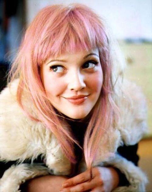 Happy birthday to the goregous Drew Barrymore!! 