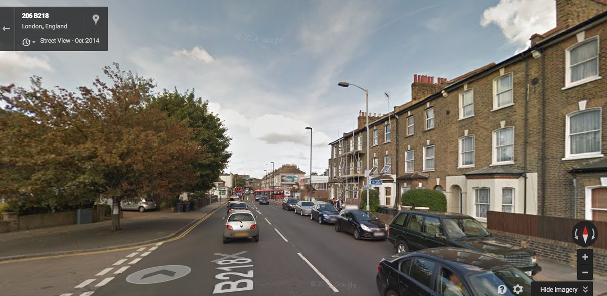 treesoflondon's tweet image. Yay for having the junction built around you #winning #mothernature #naturealwayswin #gogreen