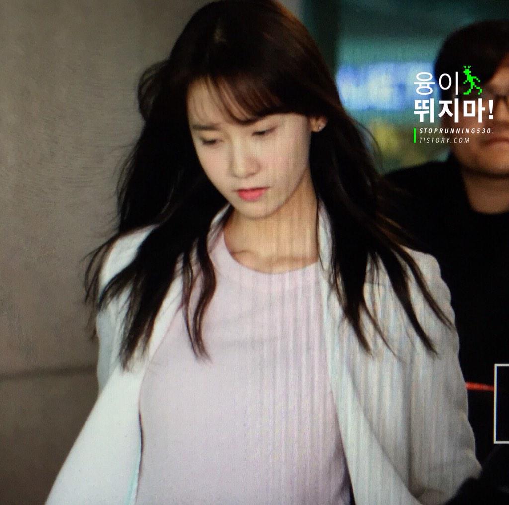 [PIC][23-02-2015]YoonA trở về Hàn Quốc vào sáng nay B-f7COmCMAANVQ3